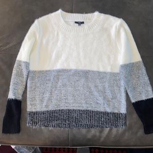 Fancy sweater never worn (no tags)